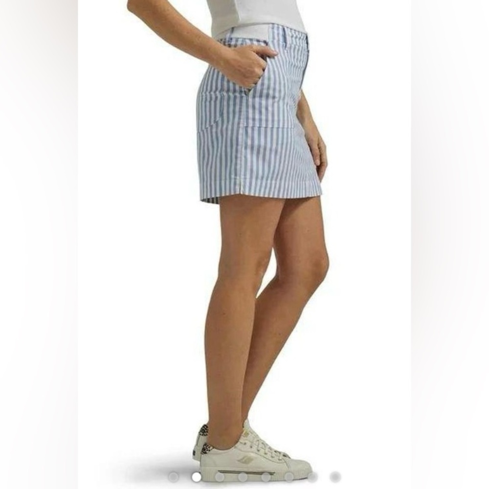 Lee Stretch Blue White Stripe Nautical Beachy Skort Ultra Soft Waistband Size 8